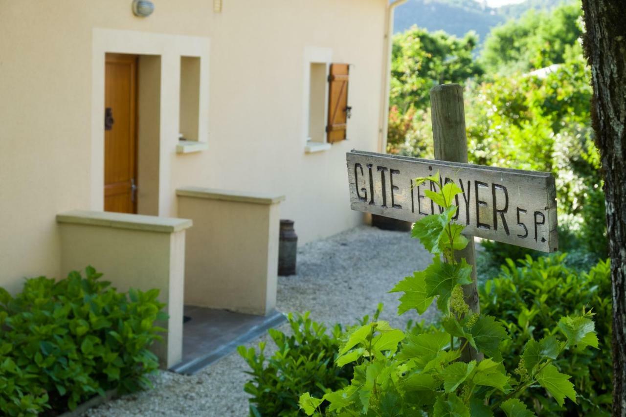 Gite Le Noyer - L'Ancien Vignoble Saint-Julien-de-Lampon Экстерьер фото
