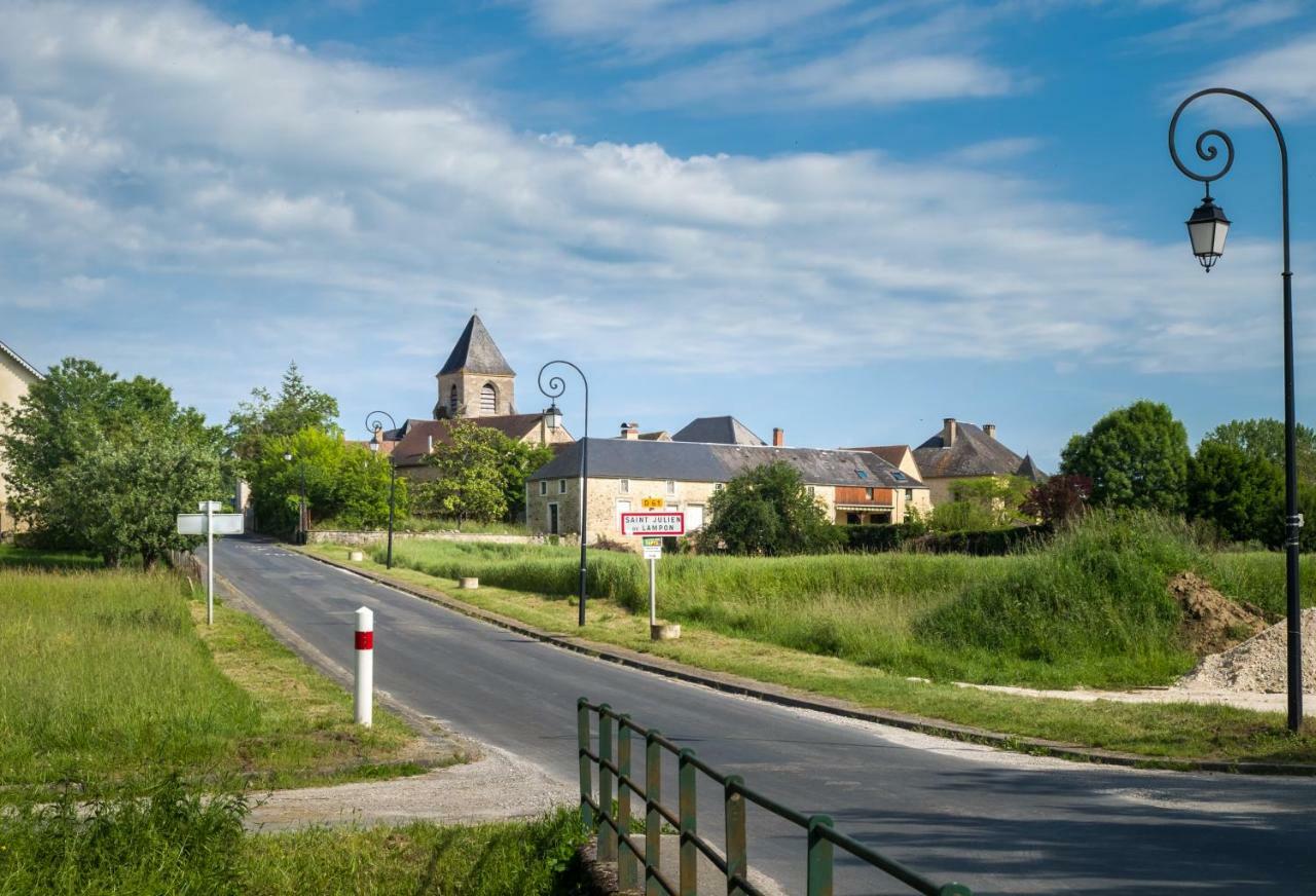Gite Le Noyer - L'Ancien Vignoble Saint-Julien-de-Lampon Экстерьер фото